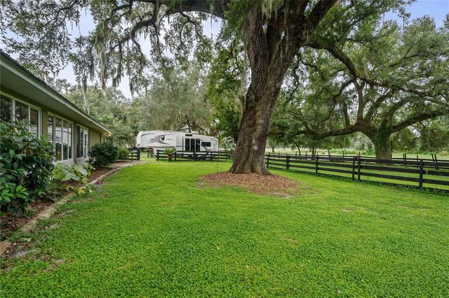 4457 CR 542H, Bushnell, FL 33513