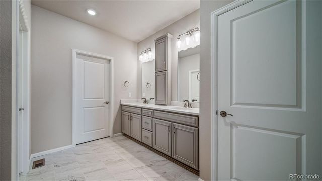 5004 N Tempe Street, Aurora, CO 80019