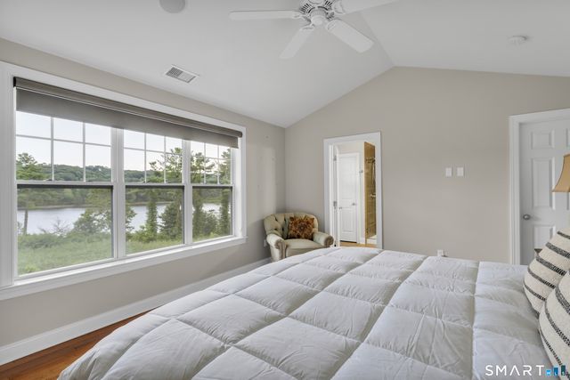 560 River Road 16, Shelton, CT 06484
