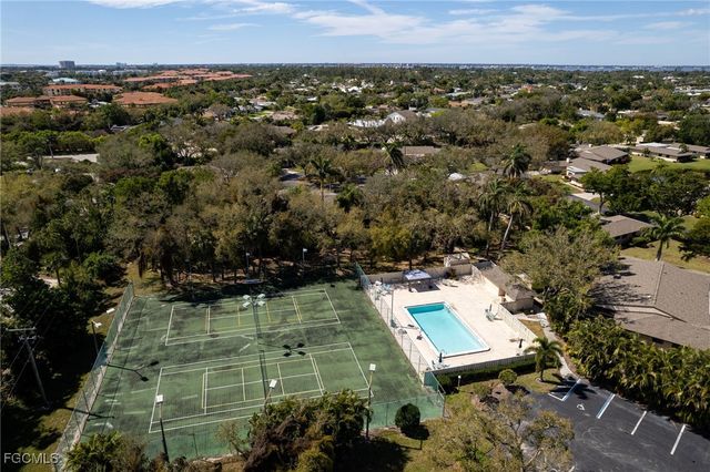 5824 Wild Fig LN, Fort Myers, FL 33919