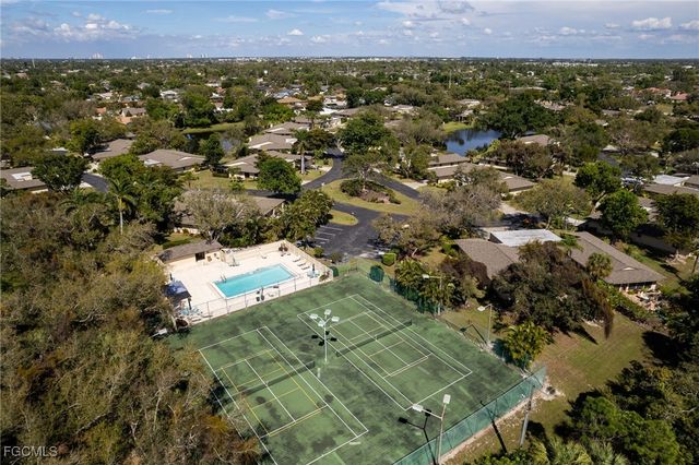 5824 Wild Fig LN, Fort Myers, FL 33919