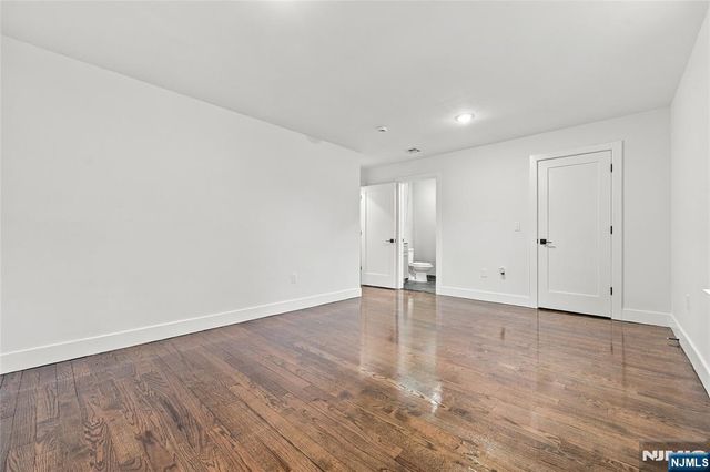 543 13th Avenue 1, Newark, NJ 07103