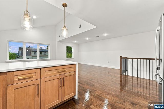 543 13th Avenue 1, Newark, NJ 07103
