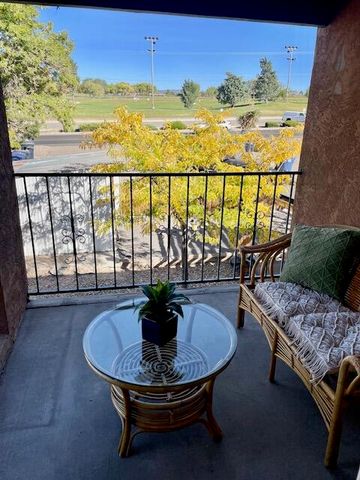 1809 Girard Boulevard SE, Albuquerque, NM 87106