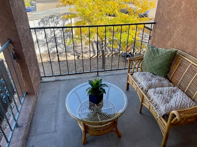 1809 Girard Boulevard SE, Albuquerque, NM 87106