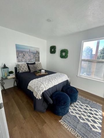 1809 Girard Boulevard SE, Albuquerque, NM 87106