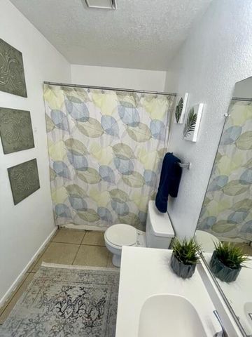 1809 Girard Boulevard SE, Albuquerque, NM 87106