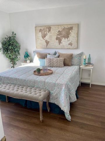 1809 Girard Boulevard SE, Albuquerque, NM 87106