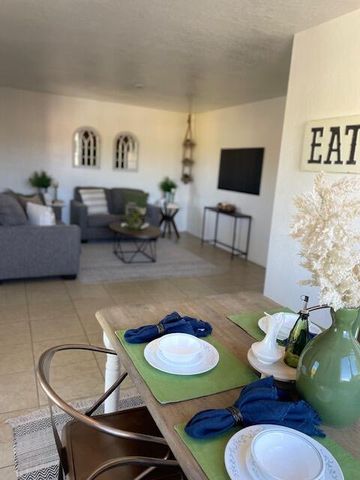 1809 Girard Boulevard SE, Albuquerque, NM 87106