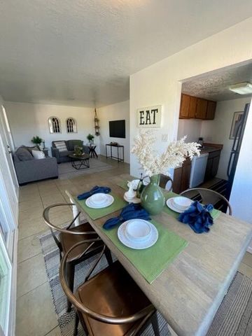 1809 Girard Boulevard SE, Albuquerque, NM 87106