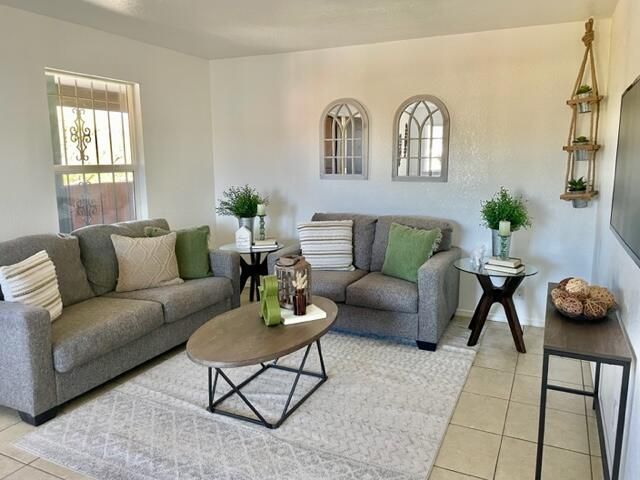 1809 Girard Boulevard SE, Albuquerque, NM 87106