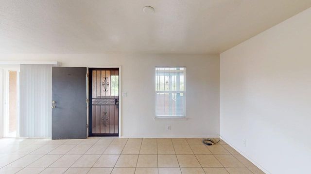 1809 Girard Boulevard SE, Albuquerque, NM 87106