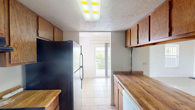 1809 Girard Boulevard SE, Albuquerque, NM 87106