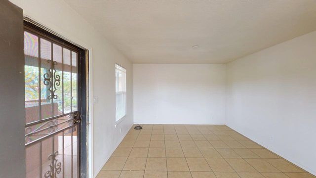 1809 Girard Boulevard SE, Albuquerque, NM 87106