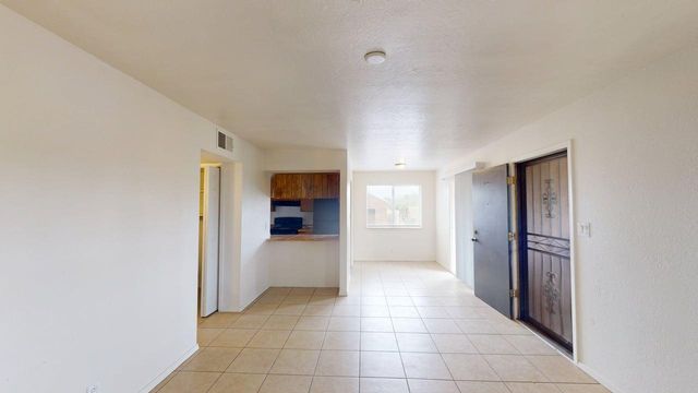 1809 Girard Boulevard SE, Albuquerque, NM 87106