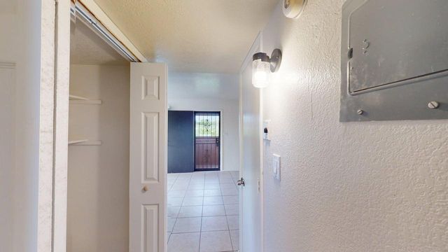 1809 Girard Boulevard SE, Albuquerque, NM 87106