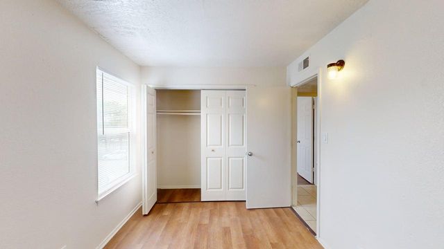 1809 Girard Boulevard SE, Albuquerque, NM 87106
