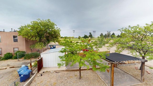 1809 Girard Boulevard SE, Albuquerque, NM 87106
