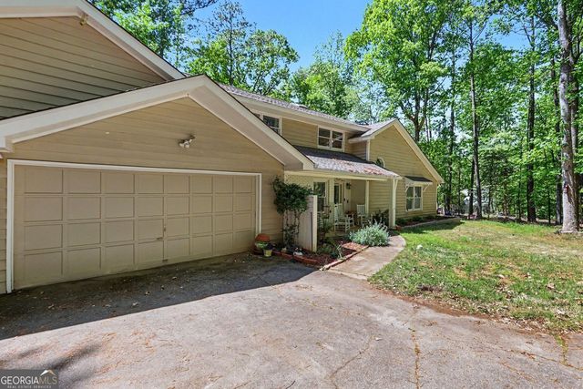 205 Hidden Creek Lane, Peachtree City, GA 30269