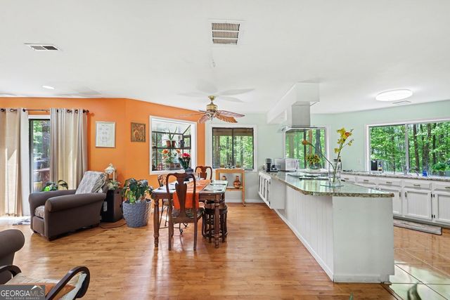 205 Hidden Creek Lane, Peachtree City, GA 30269