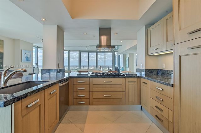 3535 S Ocean Drive 2805, Hollywood, FL 33019