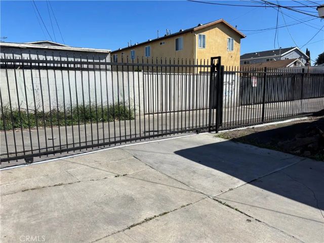 209 W 89th, Los Angeles, CA 90003
