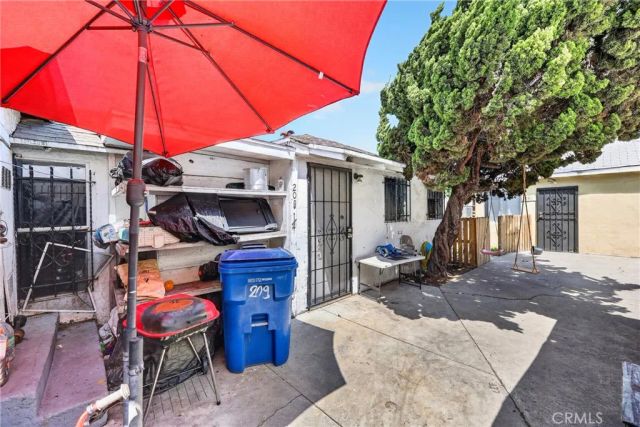 209 W 89th, Los Angeles, CA 90003