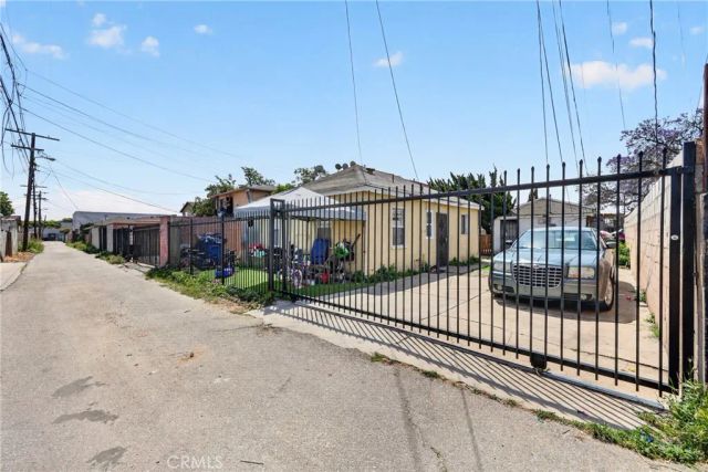 209 W 89th, Los Angeles, CA 90003
