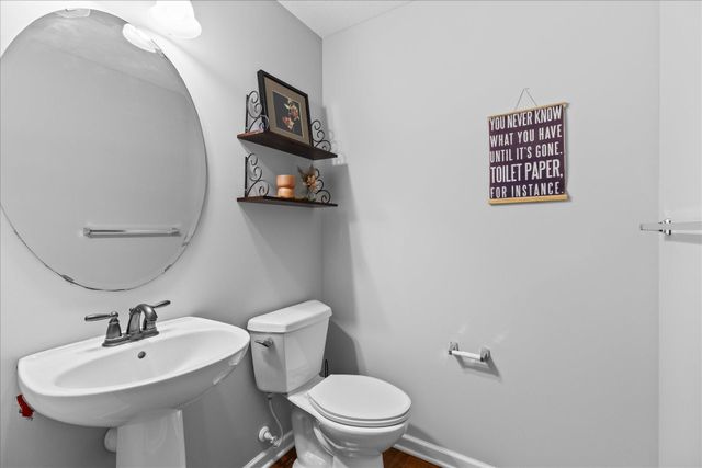 8490 Moraine Circle, Shakopee, MN 55379