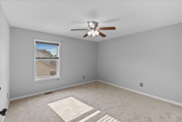 8490 Moraine Circle, Shakopee, MN 55379