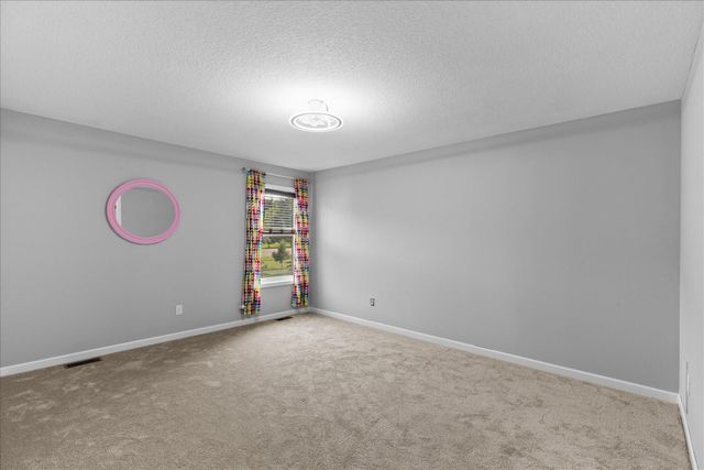 8490 Moraine Circle, Shakopee, MN 55379