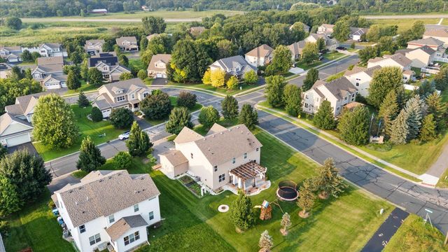 8490 Moraine Circle, Shakopee, MN 55379