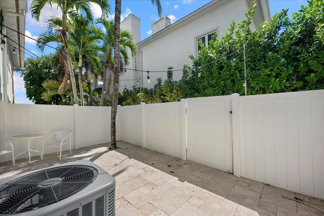 455 Ocean Ridge Way, Juno Beach, FL 33408