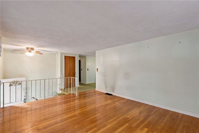 63 Bourbon Street, Portsmouth, RI 02871