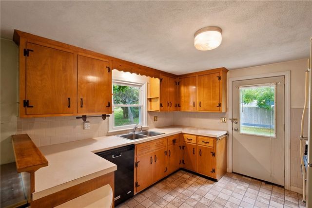 63 Bourbon Street, Portsmouth, RI 02871