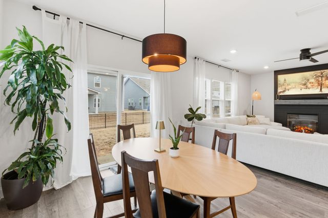 3629 Shady Forest Dr, Murfreesboro, TN 37128