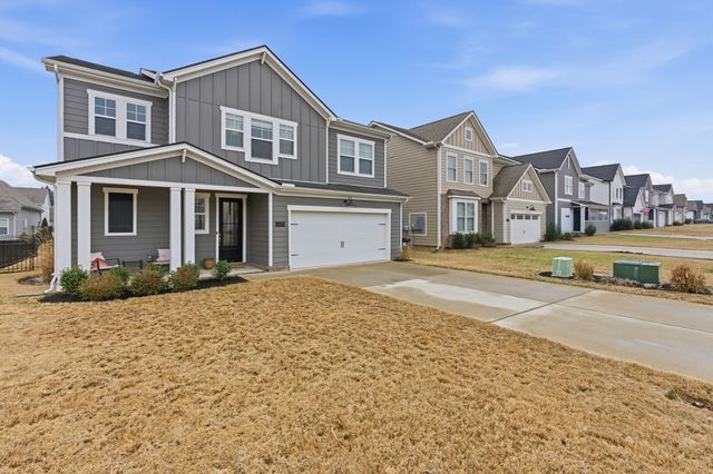 3629 Shady Forest Dr, Murfreesboro, TN 37128