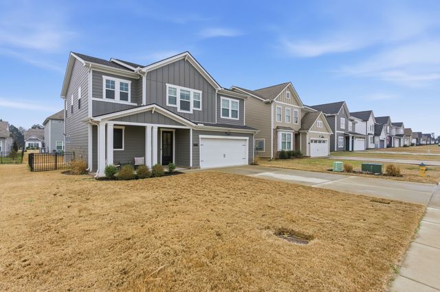 3629 Shady Forest Dr, Murfreesboro, TN 37128