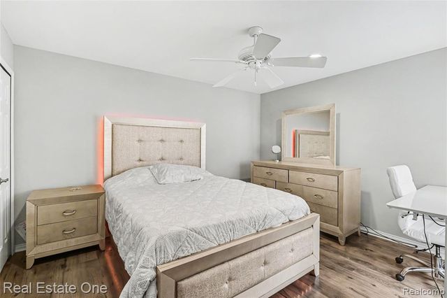 238 Harrington Drive, Troy, MI 48098