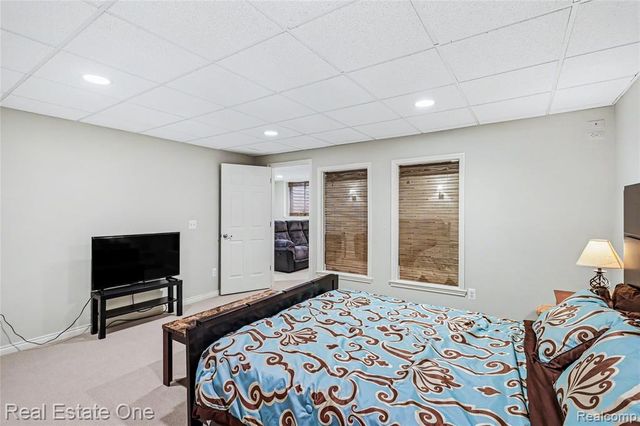 238 Harrington Drive, Troy, MI 48098