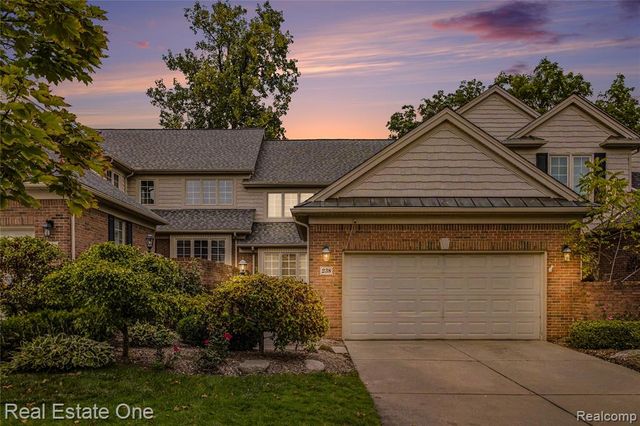 238 Harrington Drive, Troy, MI 48098