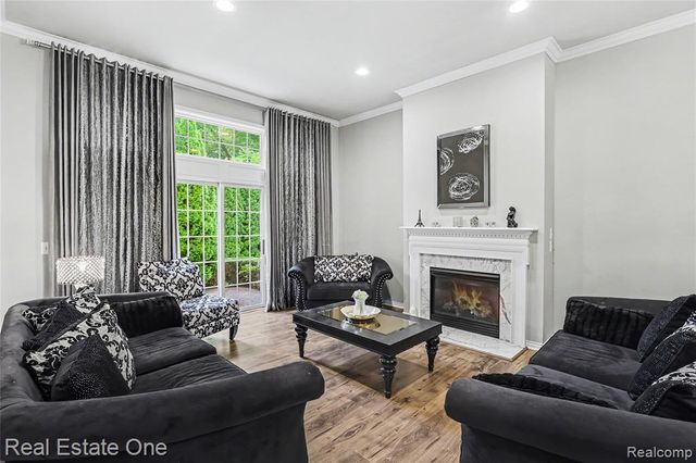 238 Harrington Drive, Troy, MI 48098