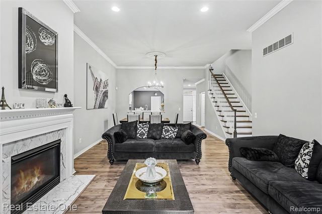 238 Harrington Drive, Troy, MI 48098