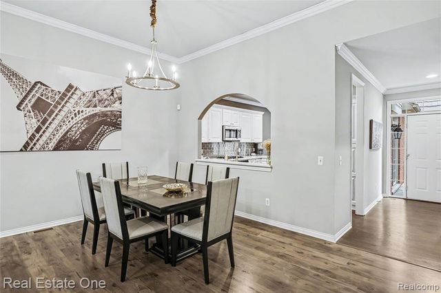 238 Harrington Drive, Troy, MI 48098