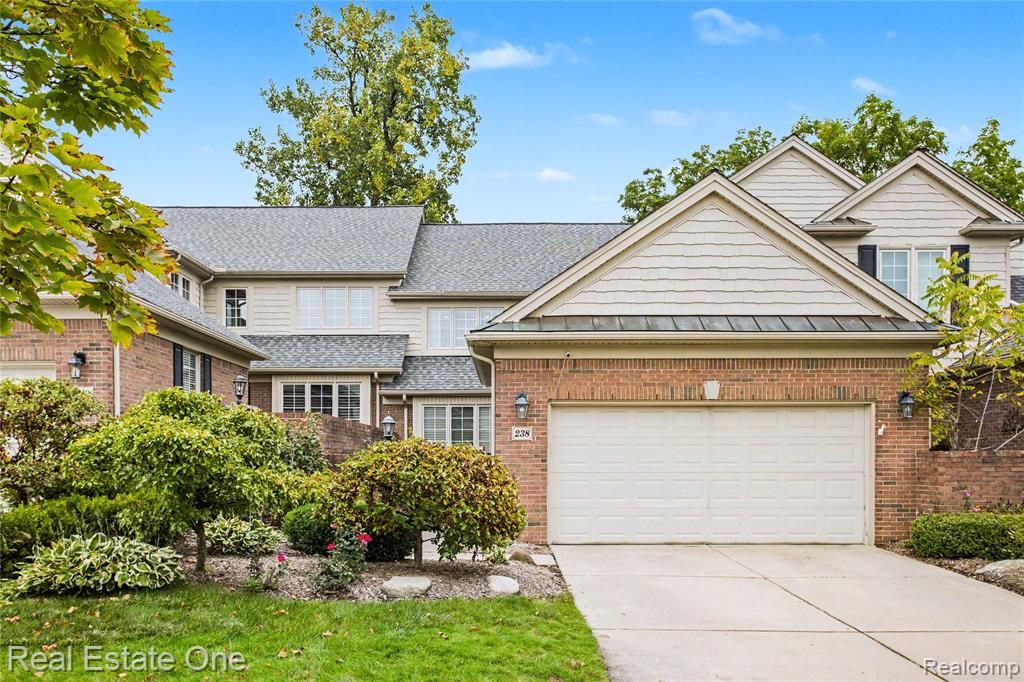 238 Harrington Drive, Troy, MI 48098