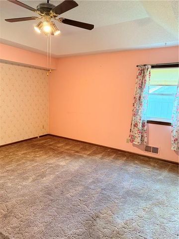105 N Landcaster Drive, Raymore, MO 64083