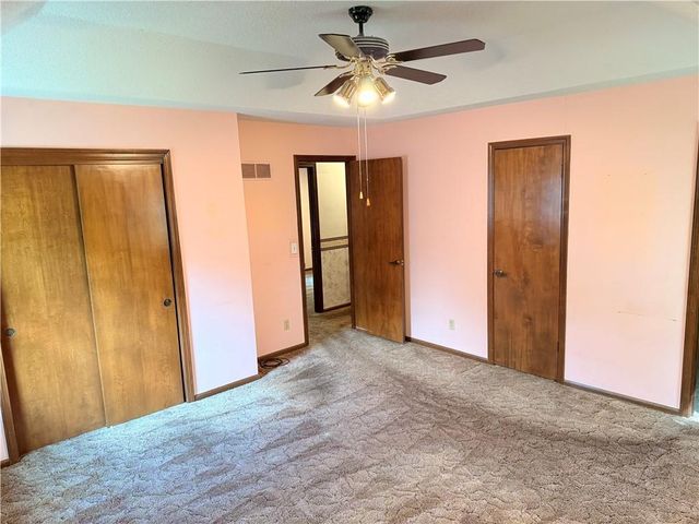 105 N Landcaster Drive, Raymore, MO 64083