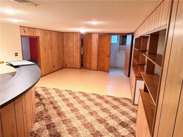 105 N Landcaster Drive, Raymore, MO 64083
