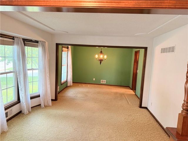 105 N Landcaster Drive, Raymore, MO 64083