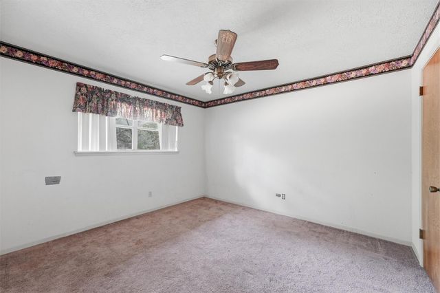 460 County Road 3182 318, Cleveland, TX 77327